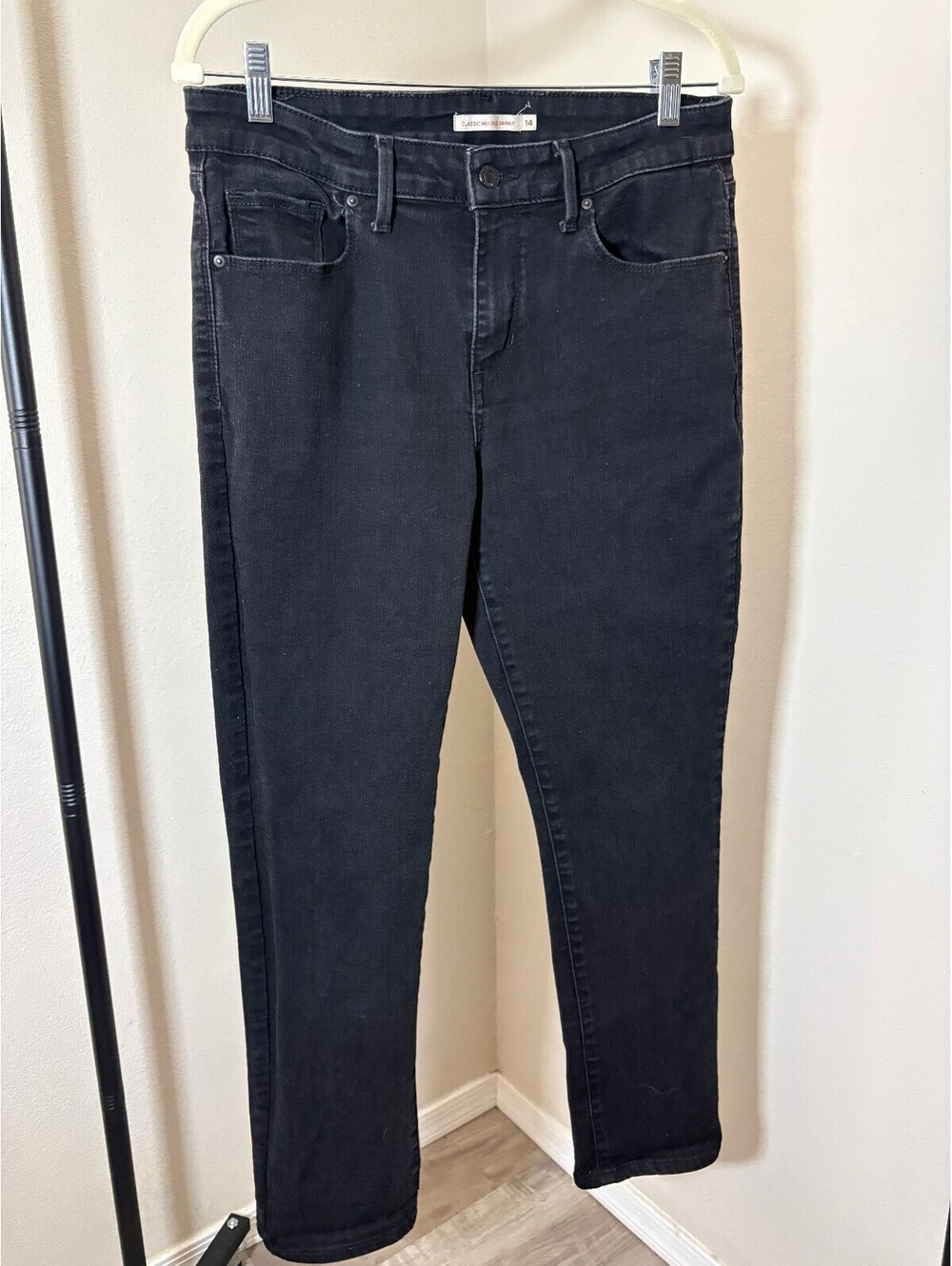 Levi's Classic Mid Rise Skinny Black Jeans Size 14
